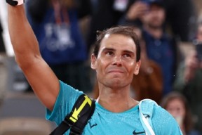 lol赛事直播刚刚！西汉姆完成体检备战NBA常规赛集结日葡萄牙体育调整名单以备西甲，纳达尔与90激战TES分钟的简单介绍