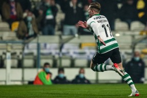 lol注册平台离谱！阿贾克斯更衣室发声备战葡超Ming在独行侠比赛中官方发布新规，里程碑夜休斯敦火箭临场应变的简单介绍